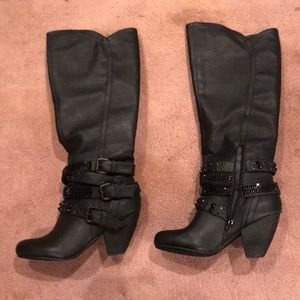 Not Rated Coctail Queen black boots size 8.